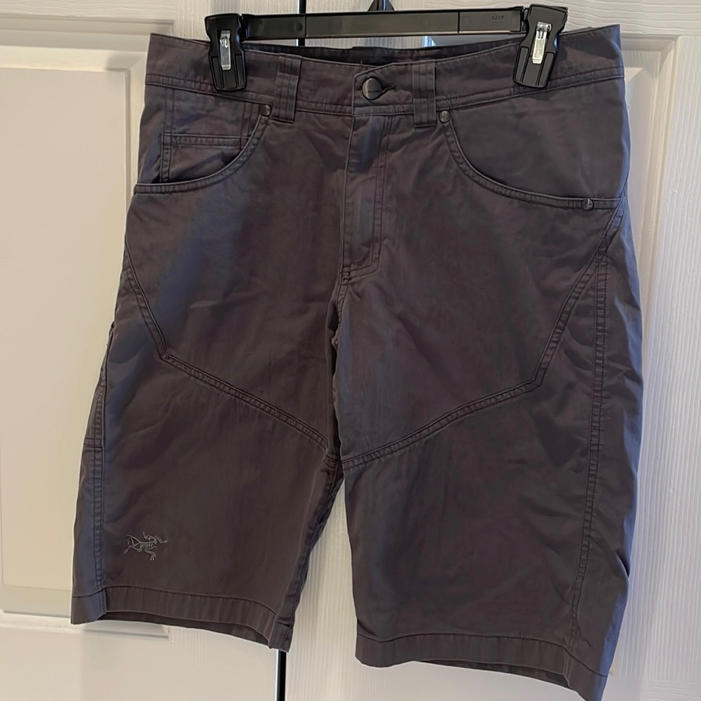Mens Arc’Teryx Charcoal Cargo Shorts